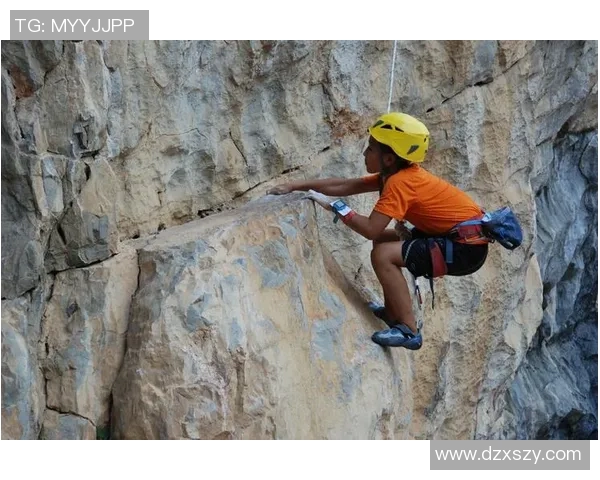 攀岩巨献：深入解析杭州攀岩队员的个人技能与训练秘诀