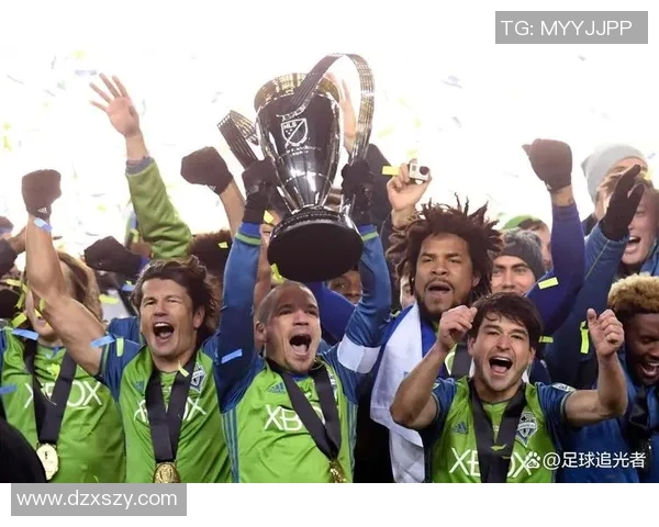 足球明星齐聚欧洲联赛展现风采激烈竞争引发全球关注与热议